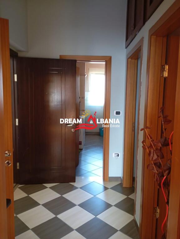 Appartamento in affitto 2+1+Balcone in via Elbasan, Tirana (ID 4229475 )