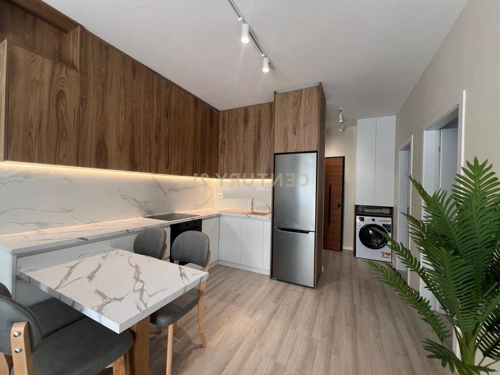 OFROHET  ME QIRA APARTAMENT 2+1 – ZOGU I ZI
