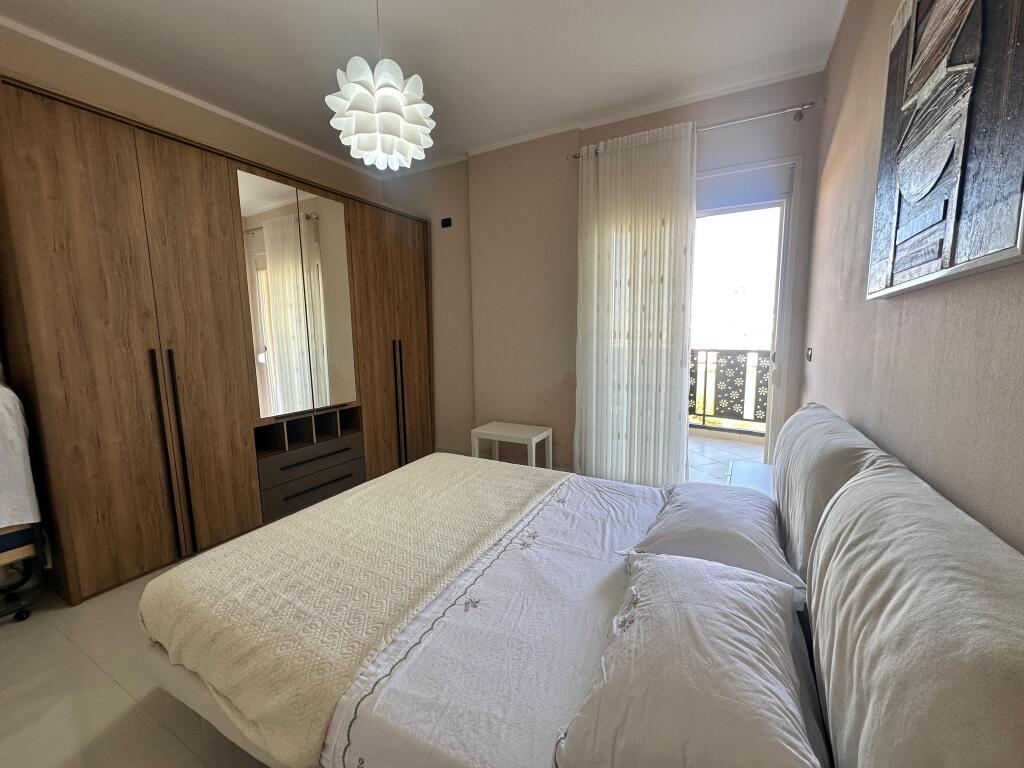 Apartament me qira 1+1/Vlore