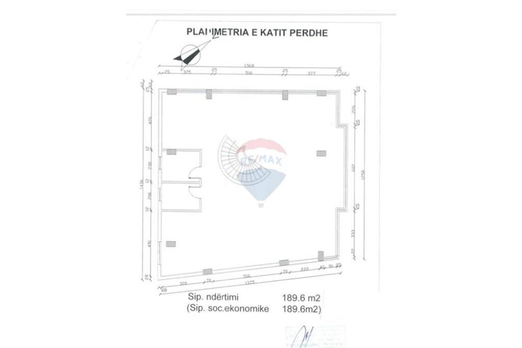 Locale commerciale in affitto nel centro di Tirana