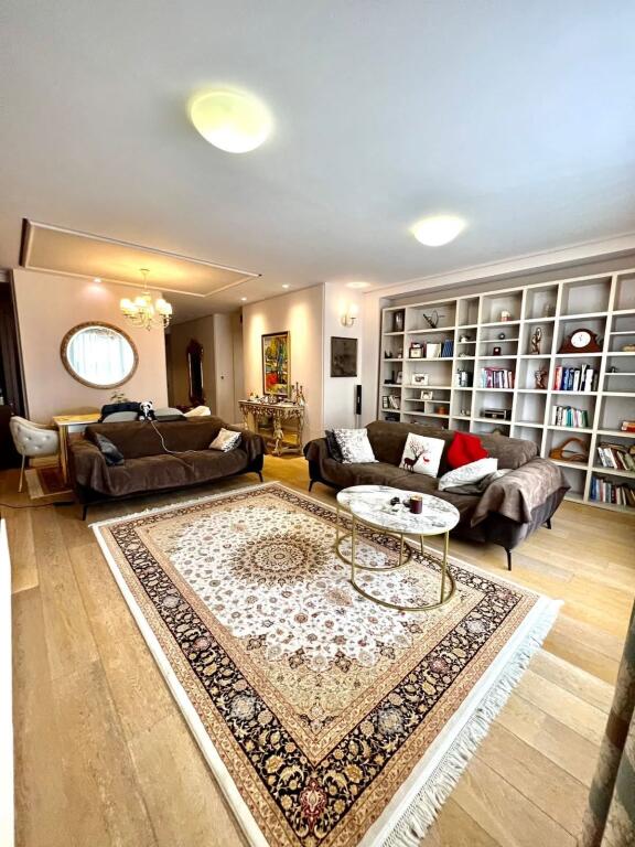 EKSKLUZIVE✅ 📍Stadiumi Air Albania shesim Super apartament:  👉 3+1+2+depo+ambient gatimi me vete