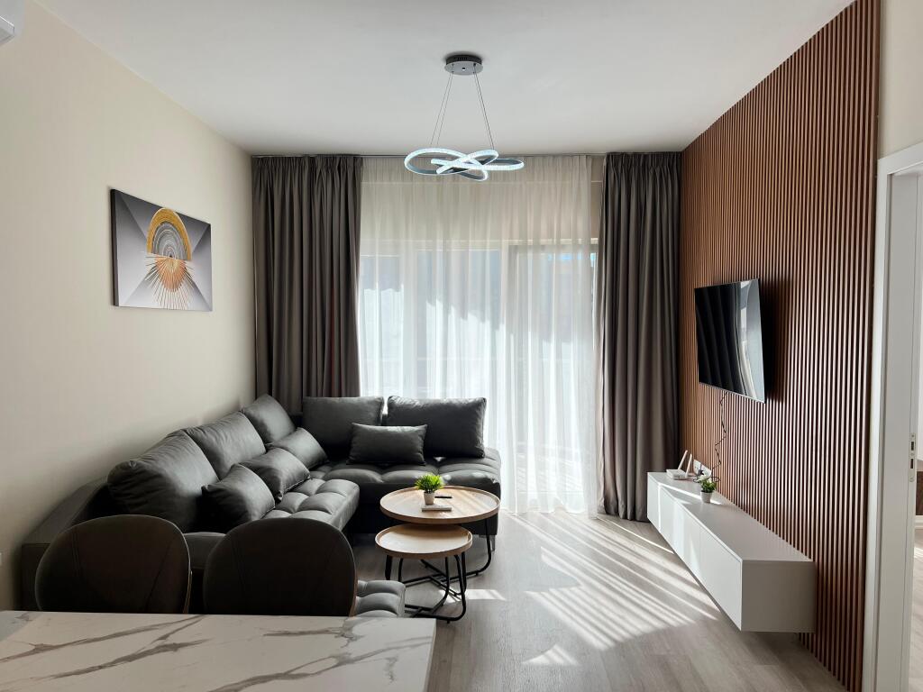 Apartament 2+1 per qira tek Zogu i Zi
