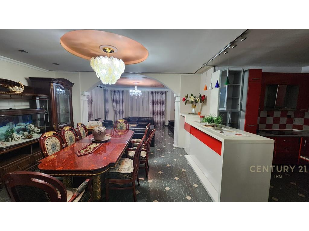 QIRA APARTAMENT 3+1 KOMUNA E PARISIT, KRISTAL CENTER! 800 € /Muaj