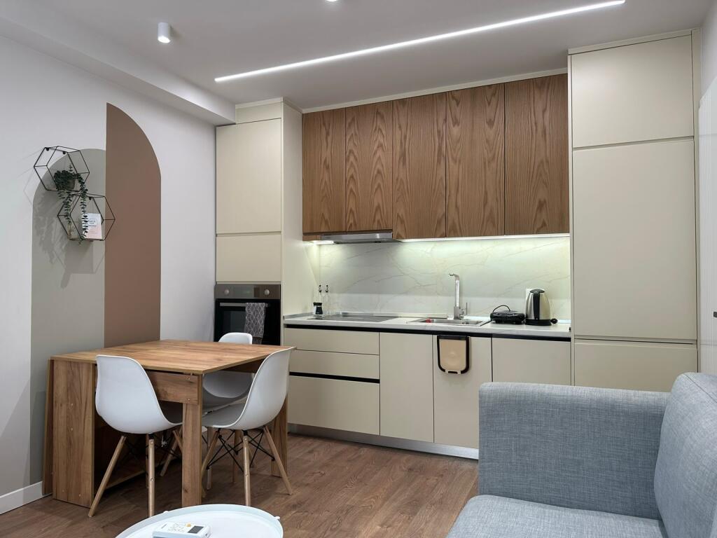 Apartament 1+1 per qira tek Harry Fultz.