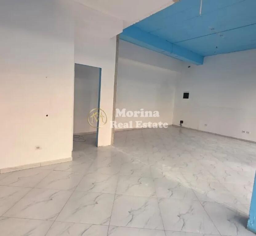 Affitto Locale Commerciale, Via Dibres, 500 Euro/Mese