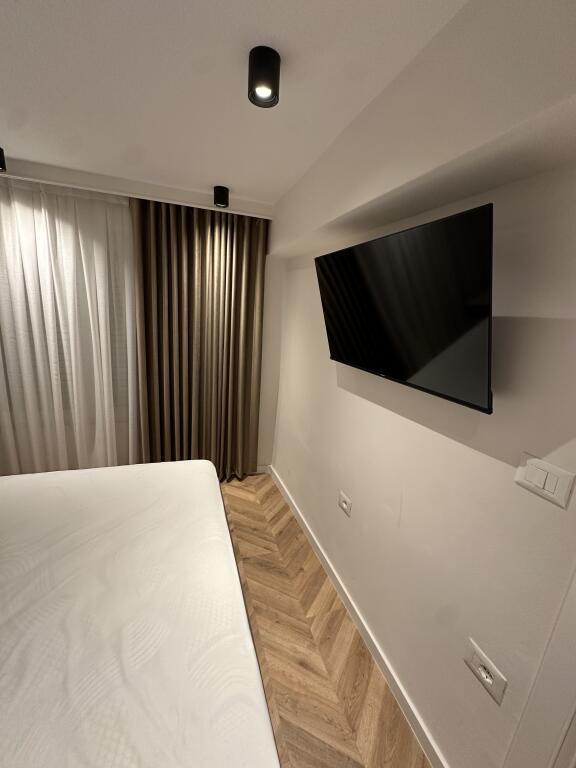 COMPLESSO GRAND, MERCATO ELETTRICO 2+1 MODERNO IN AFFITTO