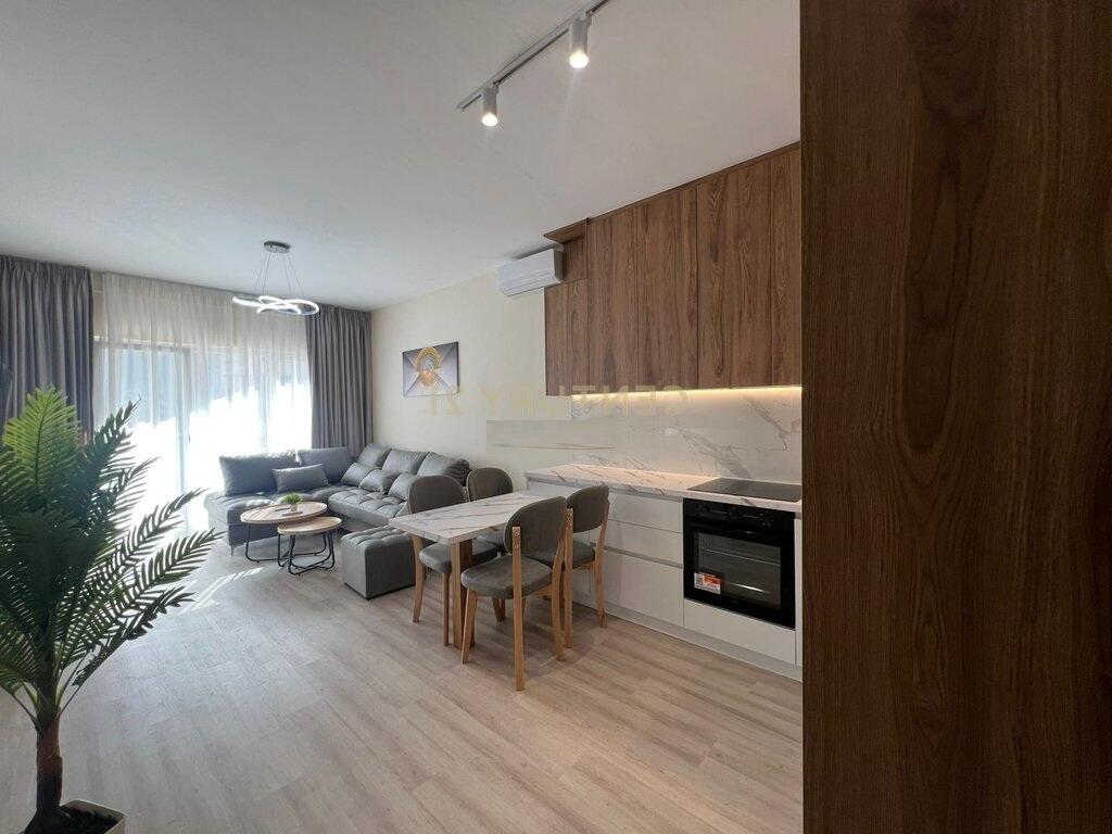 OFROHET  ME QIRA APARTAMENT 2+1 – ZOGU I ZI