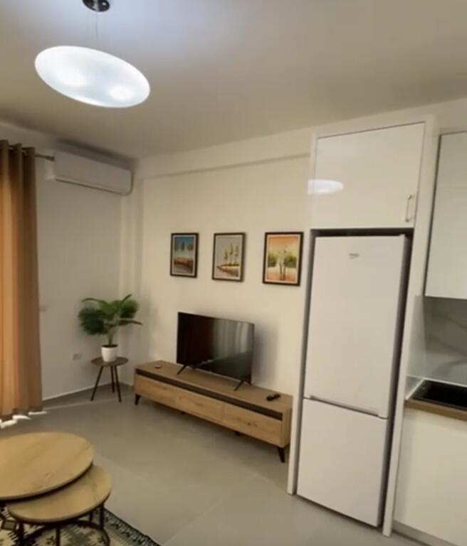 Apartment 1+1 for rent on Durres Street near the Colosseum!