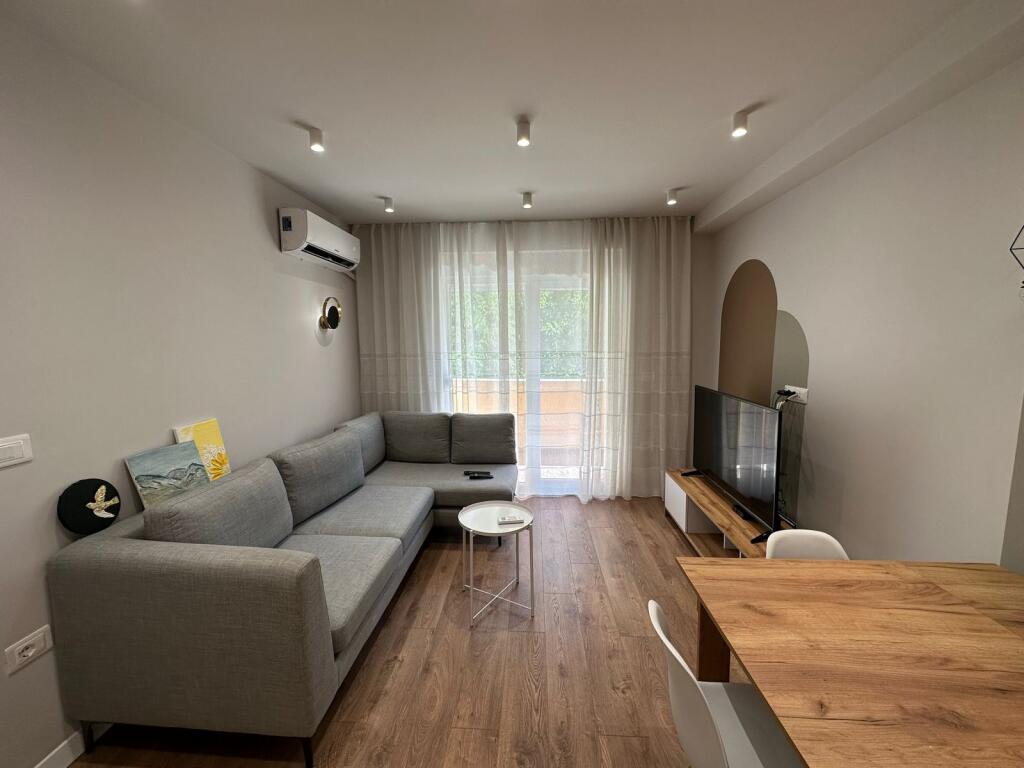 Apartament 1+1 per qira tek Harry Fultz.