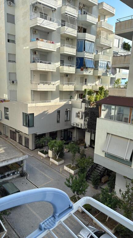 Apartament për Qira Afatgjatë Lungomare