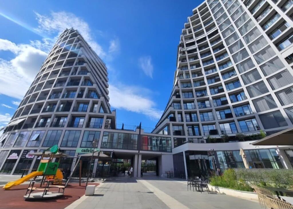 LAKE VIEW LIQENI, Vicino alla strada dei Kosovari Vendiamo super appartamento 3+1+2.