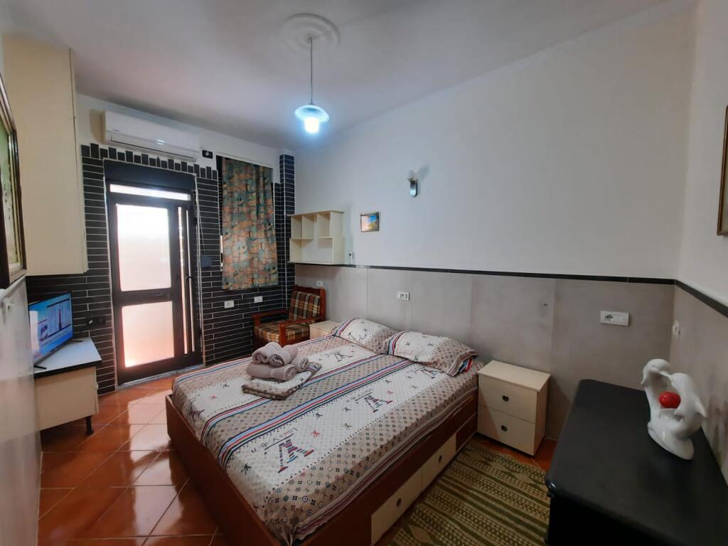 Jepet me qera apartament 1+1, Pran Siri Kodra