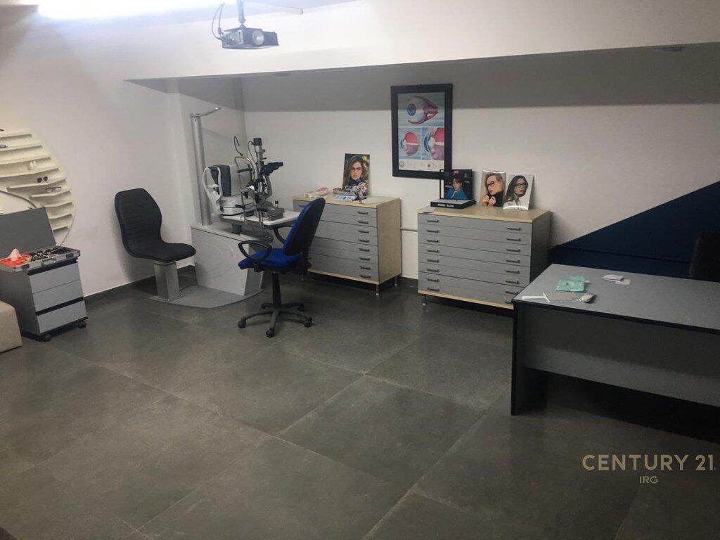 🏢 Commercial Space for Rent – Dinamo Stadium, Tirana