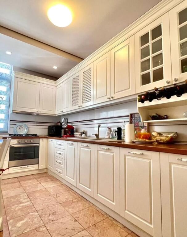 EKSKLUZIVE✅ 📍Stadiumi Air Albania shesim Super apartament:  👉 3+1+2+depo+ambient gatimi me vete