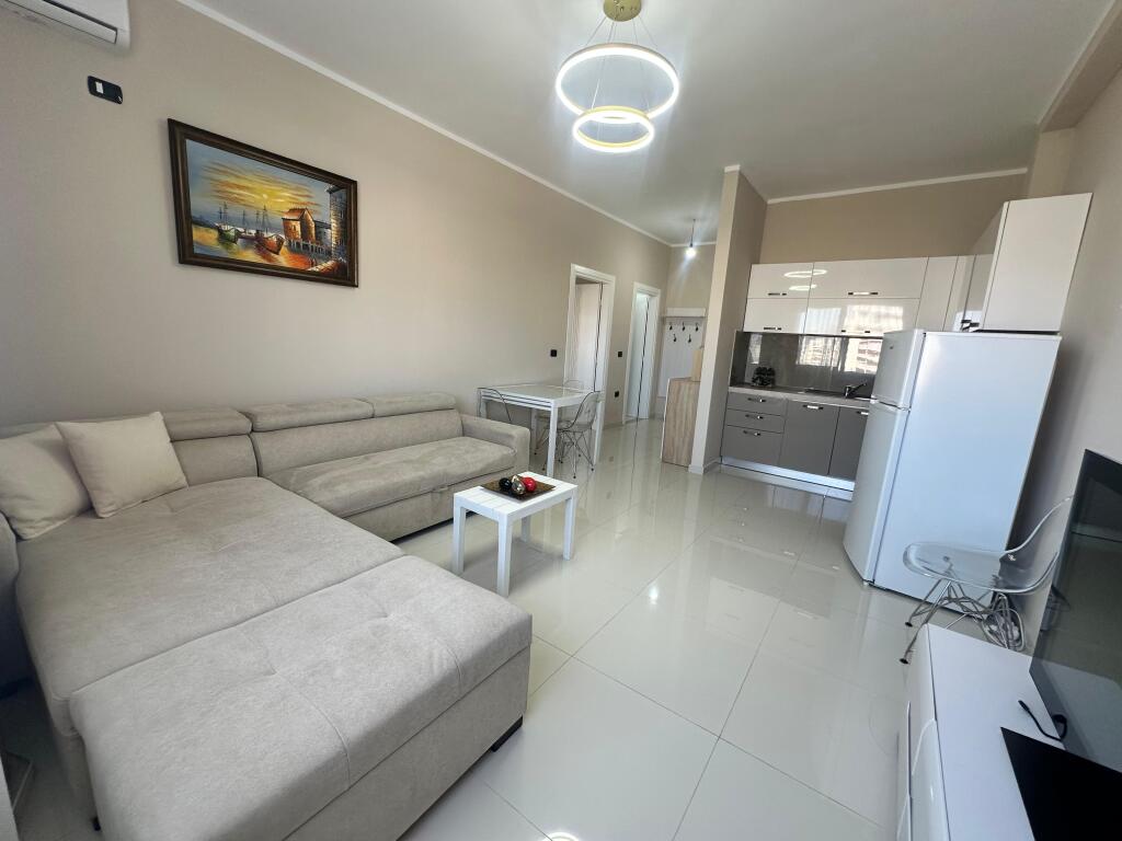 Apartament me qira 1+1/Vlore