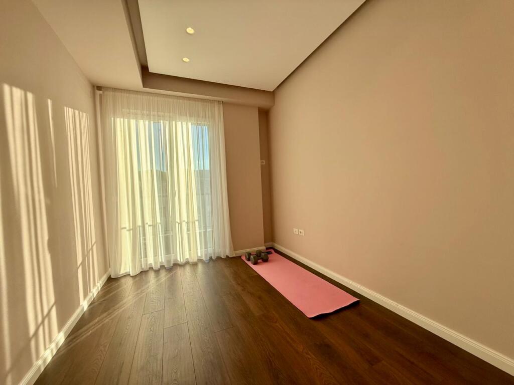 Apartament 2+1 per Qira Komuna e Parisit