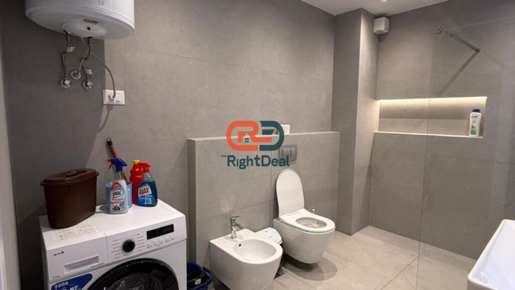 In Astir, Apartment 1+1 For Rent, With Regular Floor Plan!!!