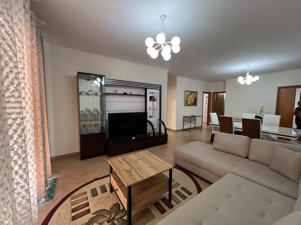 Apartment 2+1+2 near the Church on Kavaja road