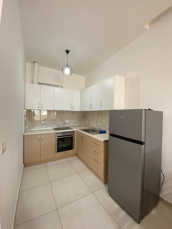 SHITET, APARTAMENT 1+1, FRESKU, TIRANË # 530581001-45