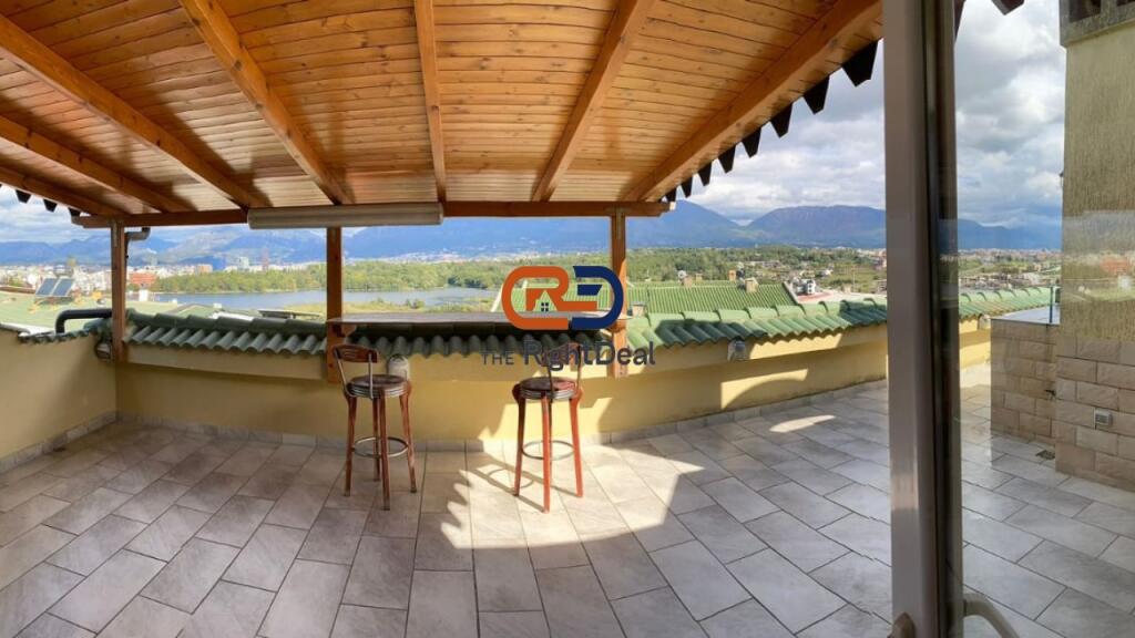 Al Lago Secco, Super Attico In Vendita Con Veranda E Vista Meravigliosa !!