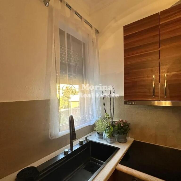 In vendita, Appartamento 1+1, Myslym Shyri, 156000 Euro.