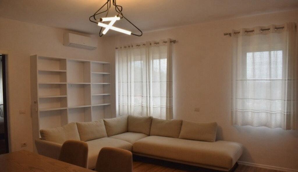 Appartamento 3+1+2 in vendita presso Ristorante 2 Luanet, DAJT 141.000 EURO