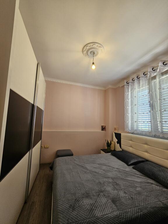 VENDESI APPARTAMENTO 2+1 – EX CAMPO DI AVIAZIONE 📍 Posizione: Ex campo di aviazione 🏢 Piano: 9 ultimo 📐 Superficie: 85 m² lordo / 74 m² netto prezzo :163.000 euro