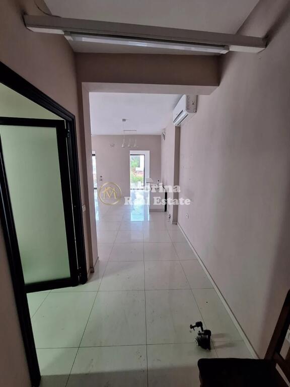 Qera, Ambjent Biznesi, Fresk, 1200 euro/muaj