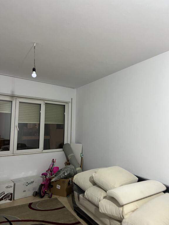 For rent 2+1+2 Empty Astir 400 thousand lek