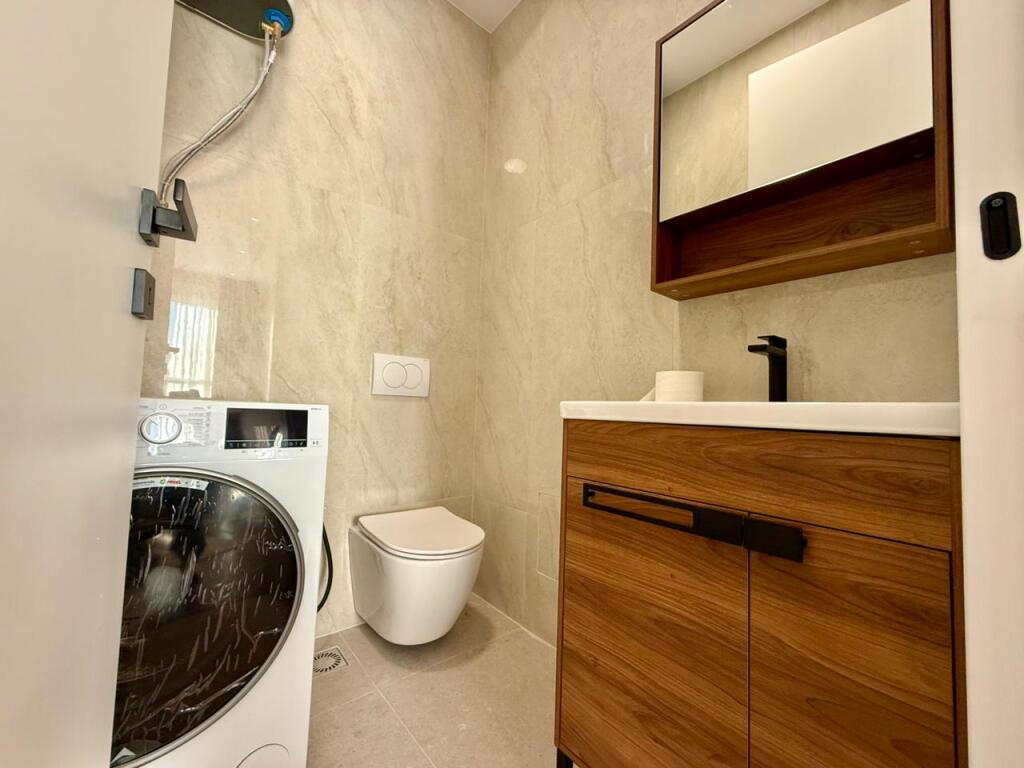 Apartament 2+1 per Qira Komuna e Parisit