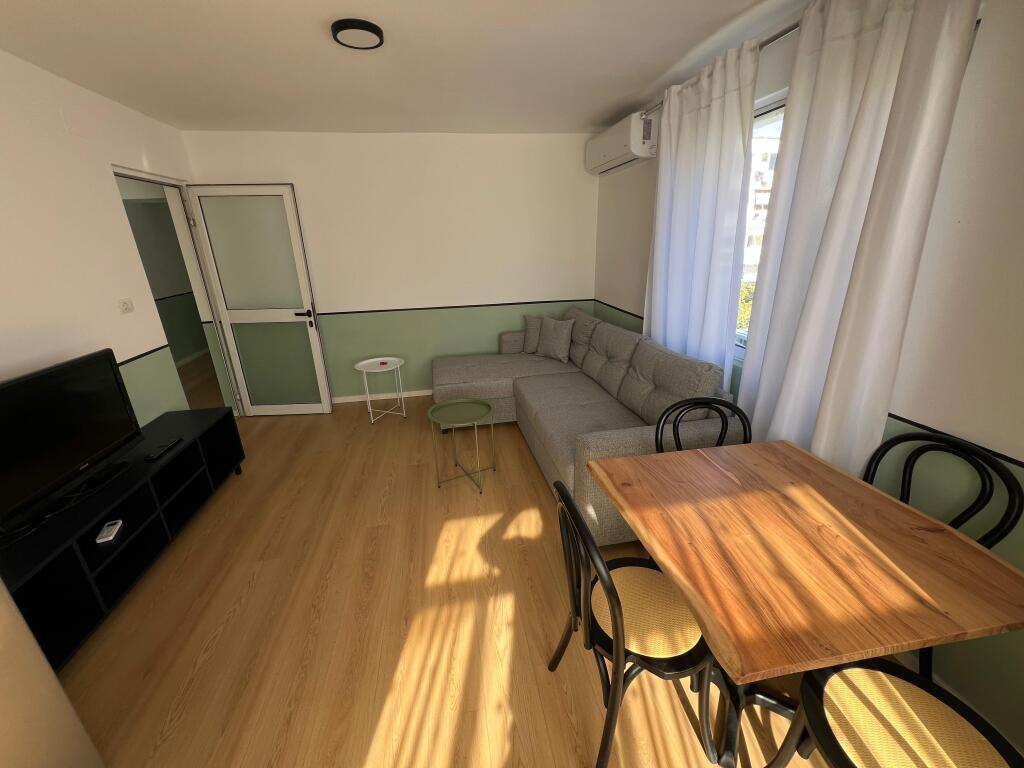 APPARTAMENTO 1+1 IN AFFITTO A VASIL SHANTO  50.000 Lek/mese