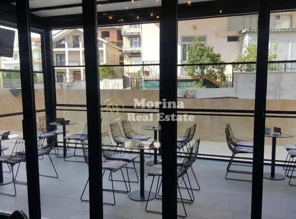 Locale commerciale / Locale, Fresku, 100.000 Euro.