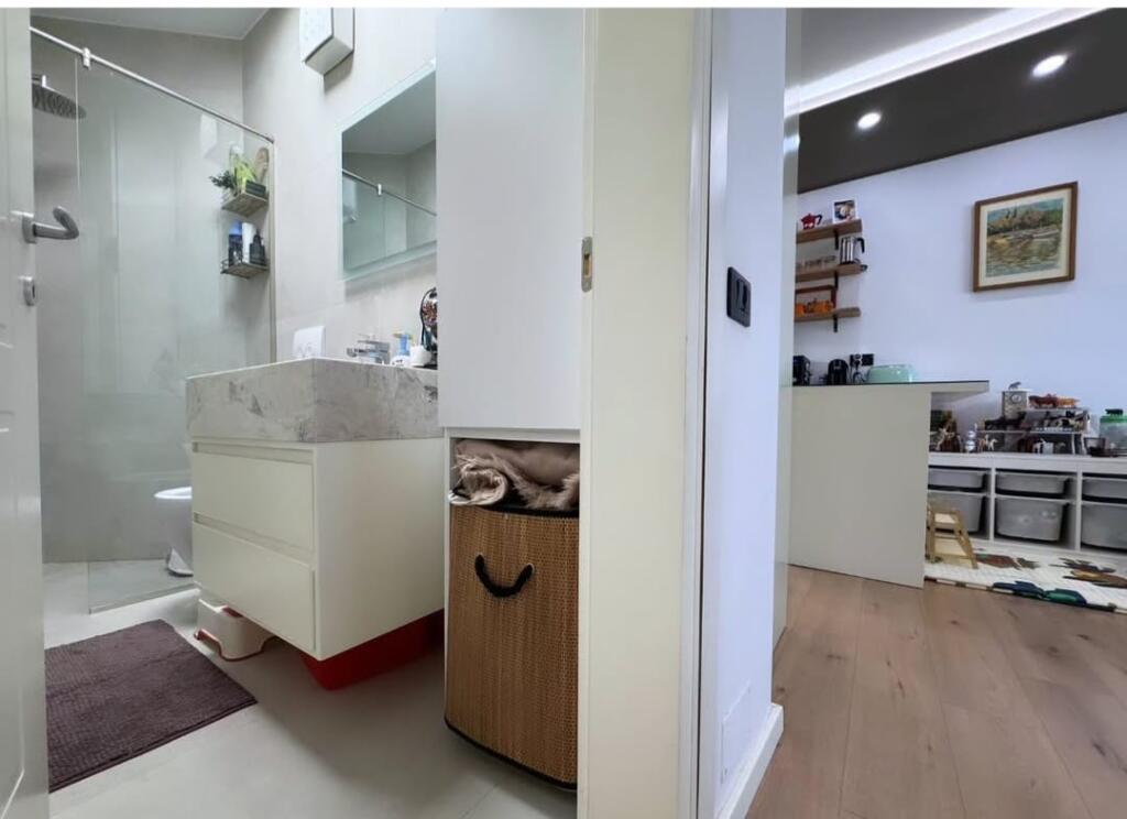 21 DHJETORI, shesim SUPER apartament 1+1