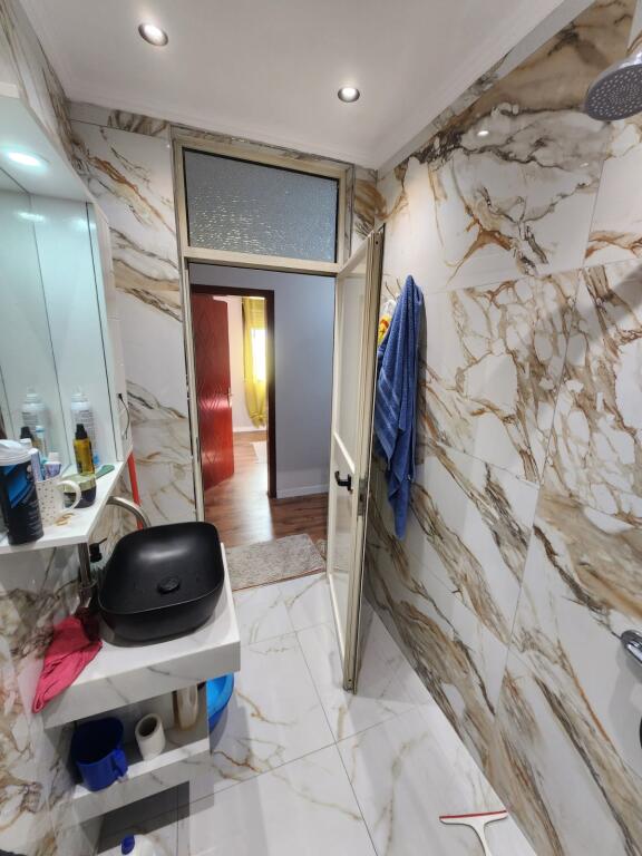 Jepen me qera super Apartament  Iliria Plazh      1+1