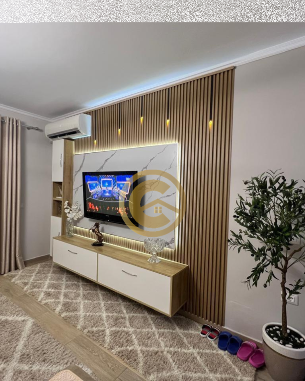 Apartament 2+1 me pamje mahnitëse nga deti – elegancë dhe komoditet në zemër të Sarandës