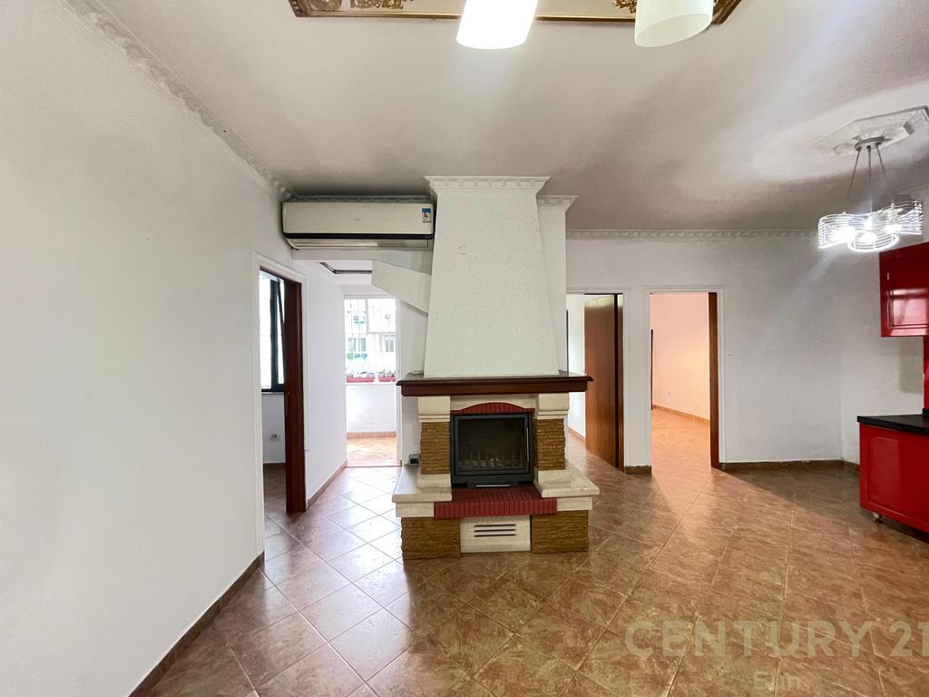 WE RENT APARTMENT 5+2+2 NEAR THE FORMER EXHIBITION!