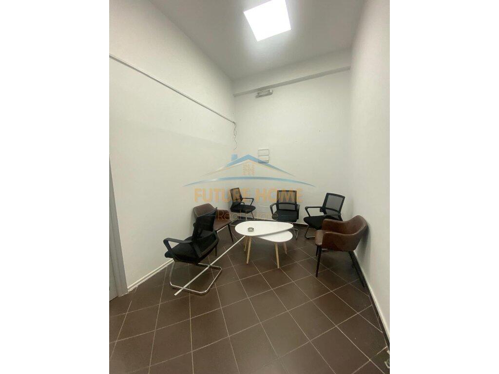 Business premises for rent at the Paris Commune