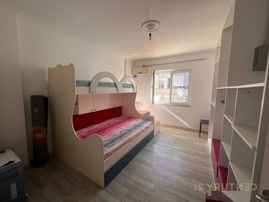 Penthouse me qera 2+1+2 Me Qira tek Selvia