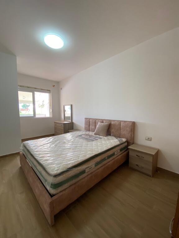 SHITET, APARTAMENT 1+1, FRESKU, TIRANË # 530581001-45
