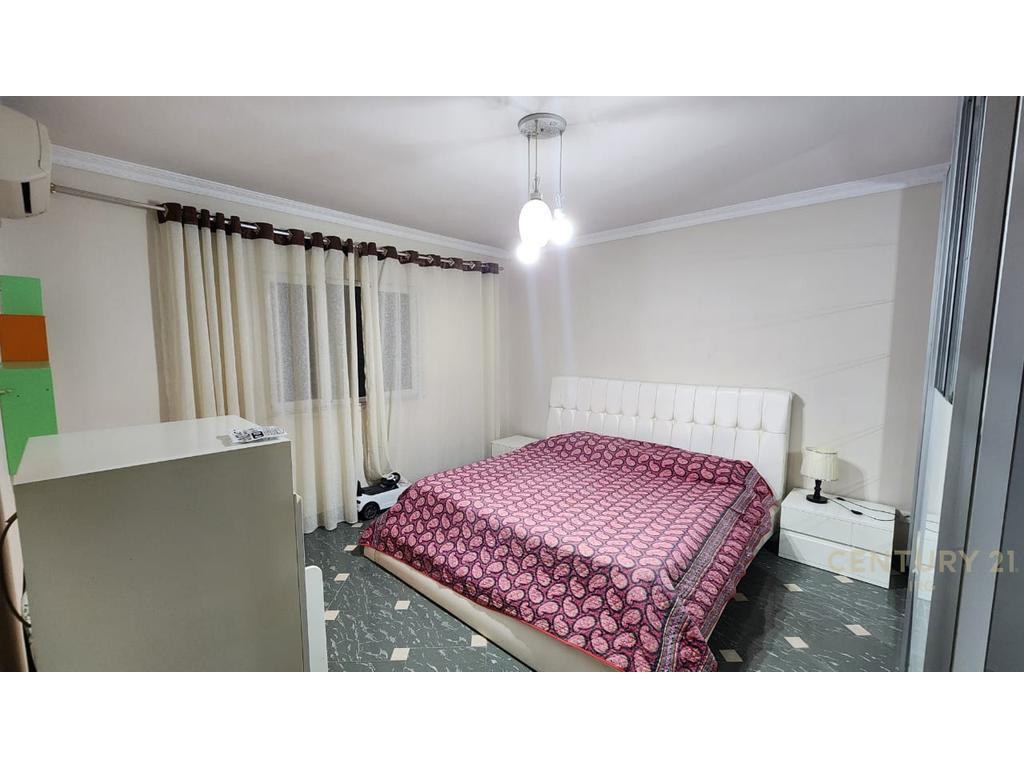 QIRA APARTAMENT 3+1 KOMUNA E PARISIT, KRISTAL CENTER! 800 € /Muaj