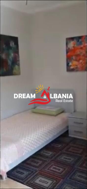 Kat vile me qera prane TEG ne Mjull Bathore (ID 4241036).