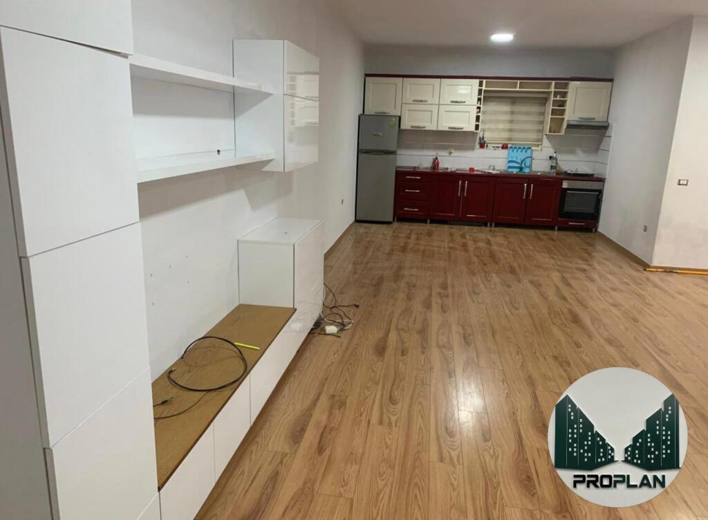 APARTAMENT 2+1+PARKIM ME QERA NE YZBERISHT