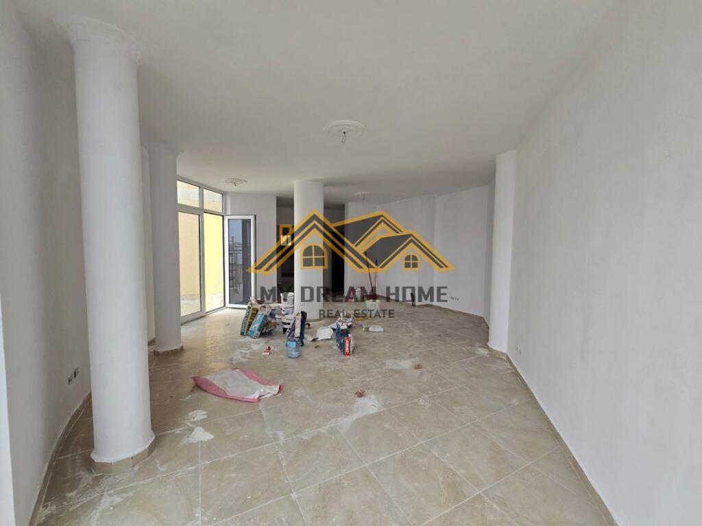 PAPAFINGO 3+1+2 WITH GARAGE FOR SALE !