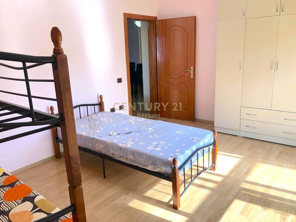 JAPIM  ME QERA APARTAMENT 2+1 NE RRUGEN JORDAN MISJA