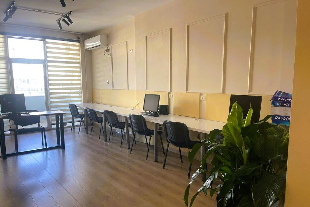 OFFICE SPACE FOR RENT 170M/2 AT KIKA 2 COMPLEX!