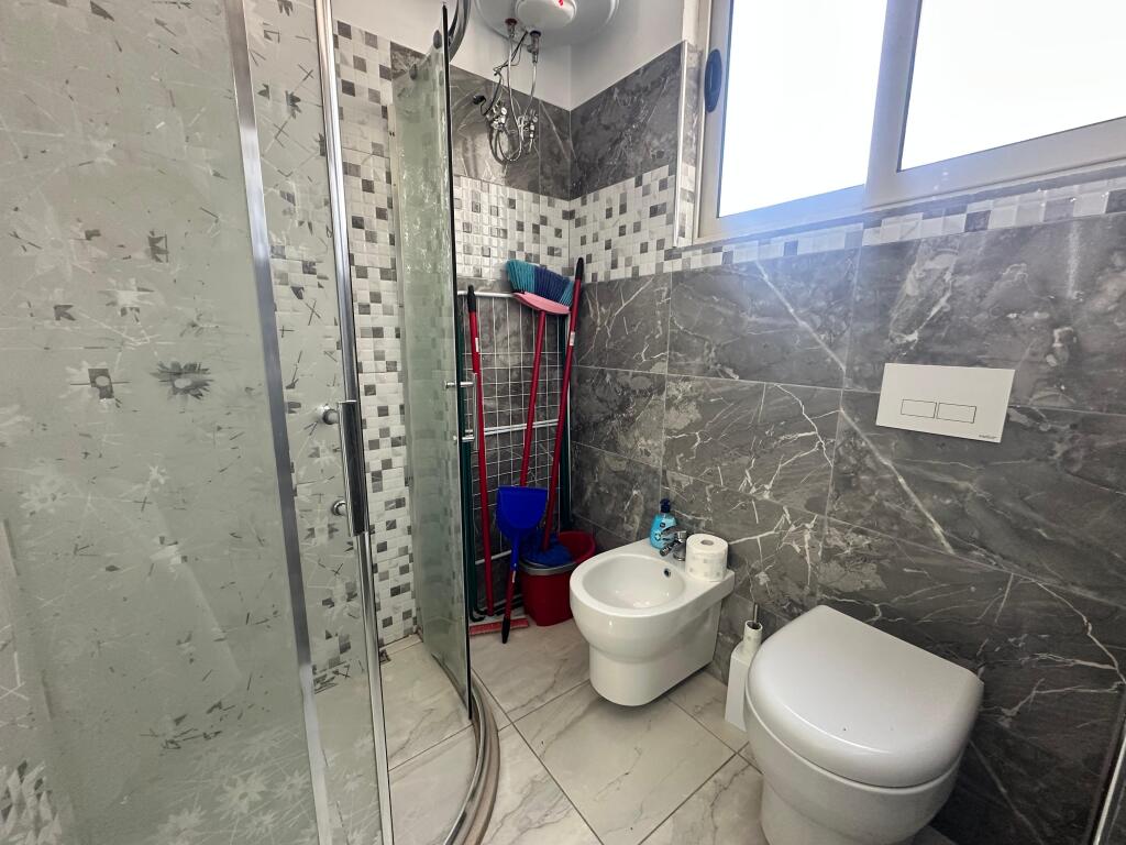 Apartament me qira 1+1/Vlore