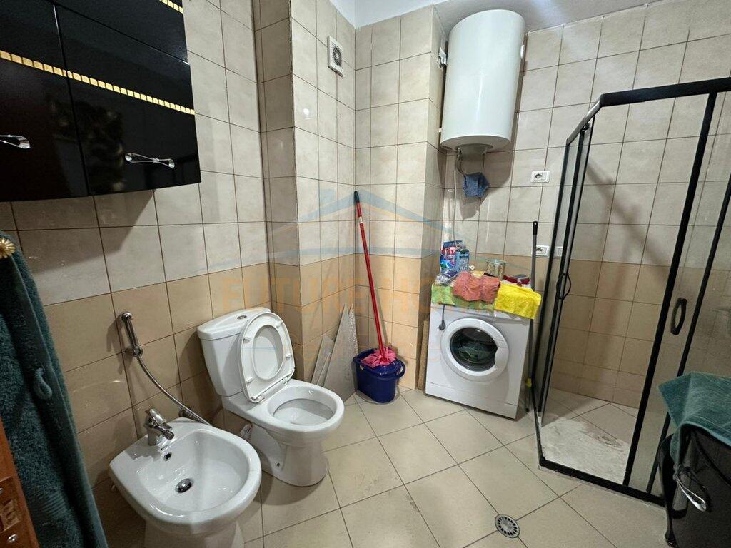 Shitet, Apartament 1+1, Stacioni i Trenit, Tirane