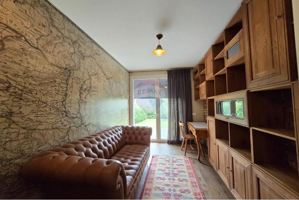 Villa for rent at Long Hill