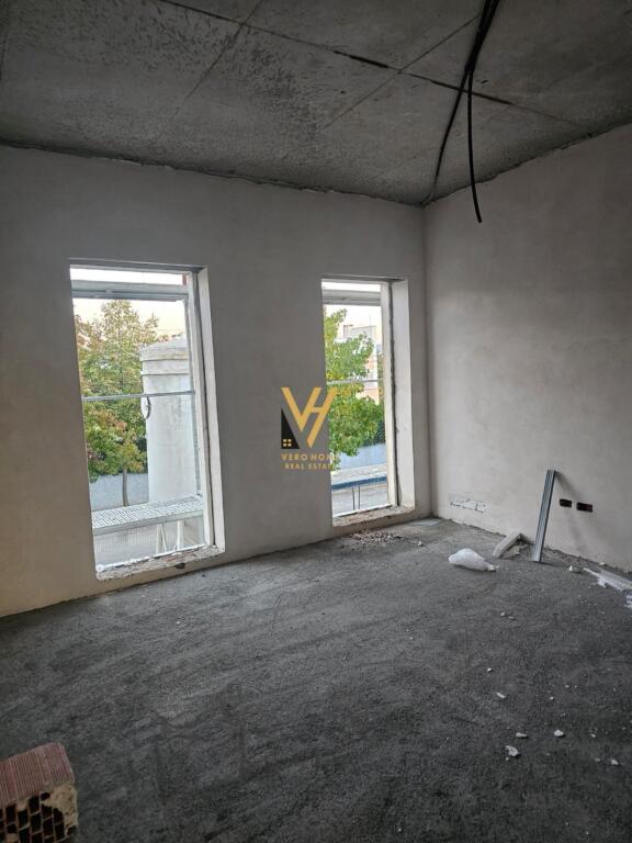 SHITET APARTAMENT 2+1+2 NE FARKE TE VOGEL 306.000 EURO