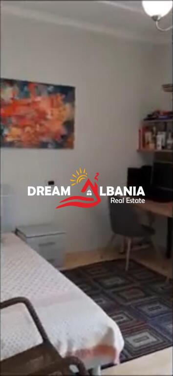 Kat vile me qera prane TEG ne Mjull Bathore (ID 4241036).